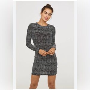 H&M Black Geometric Long Sleeve Dress
